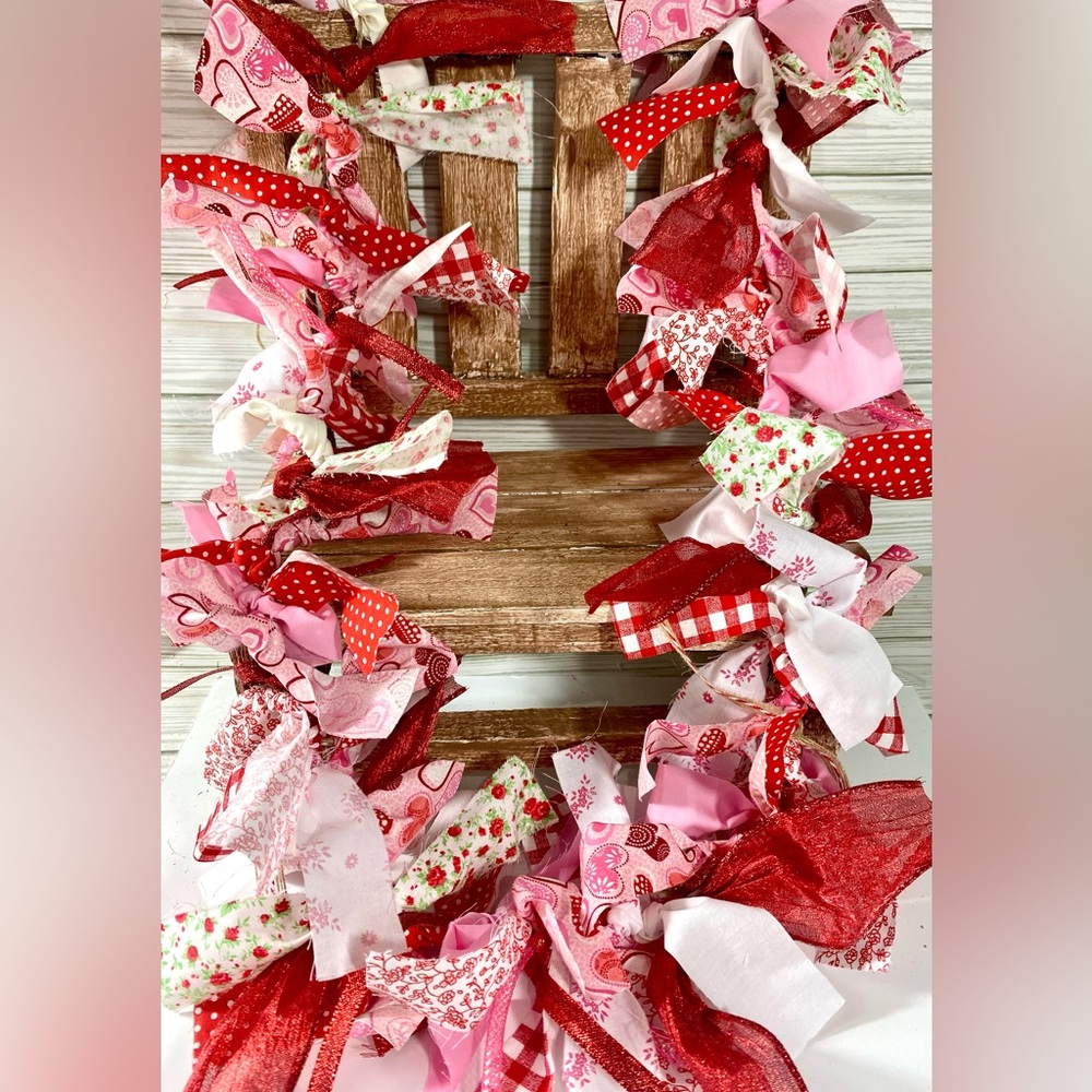 Handmade Red and Pink Valentines Day Garland